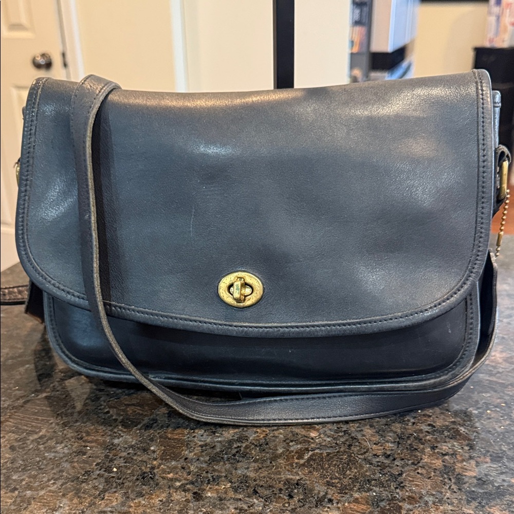 Coach Black Leather Turnlock Shoulder Bag with Gold Hardware